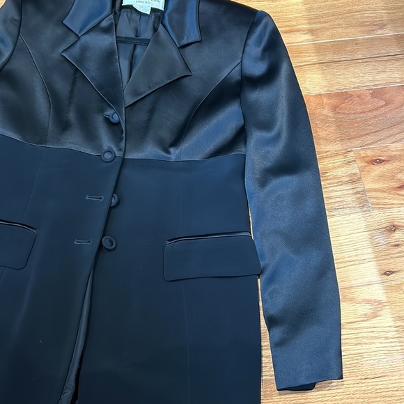 Jones New York Satin Panel Blazer - Picture 6 of 9